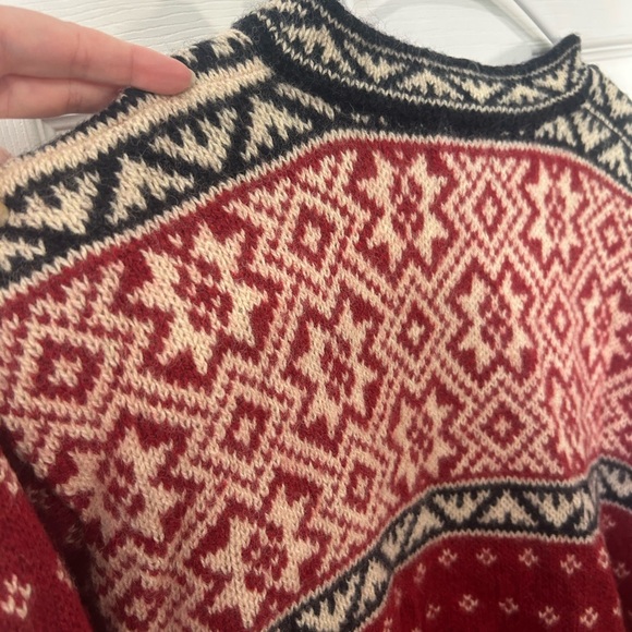 L.L. Bean Vintage Men’s Large red Nordic Fair Isle wool-blend sweater 1/4 button - Picture 10 of 13